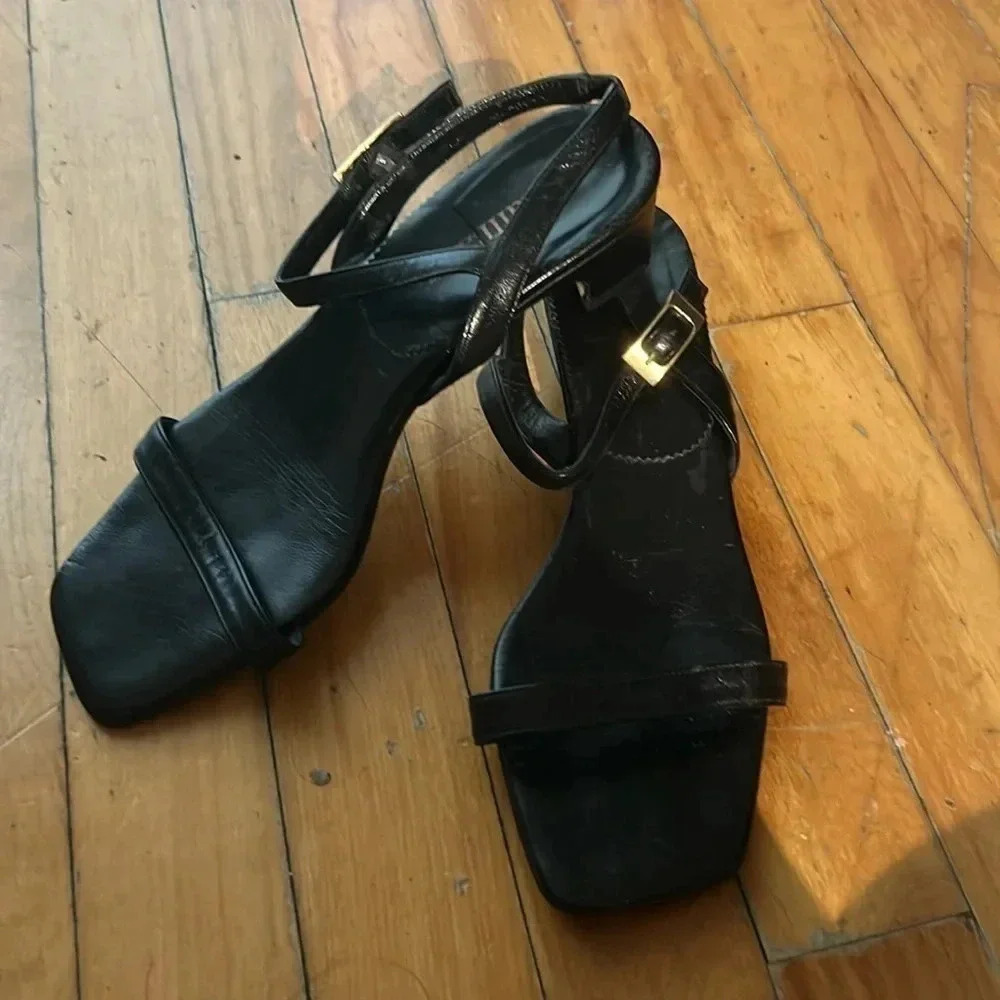 Amalfi  leather minimalist sandals